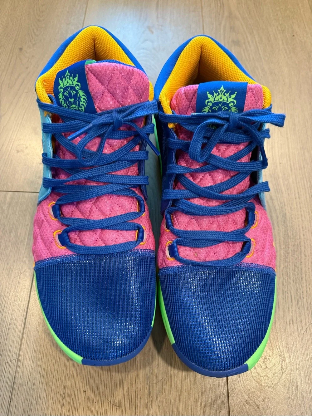 Nike LeBron Witness 8